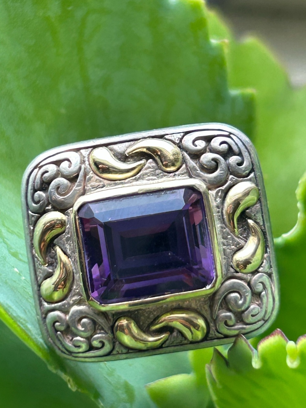 Sterling Silver 18 Karat Yellow Gold Amethyst Filigree framed CARNIVAL ring 8.50